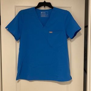 Figs Catalina Scrub top in bright blue - like new!
